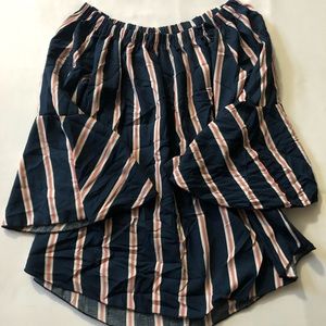 Women One More Thyme Size 1X Blue And White Color Top - 0876